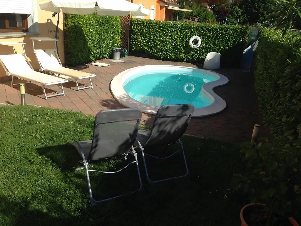Da Debbie Apartamento San Giovanni In Marignano 0*,  Itália